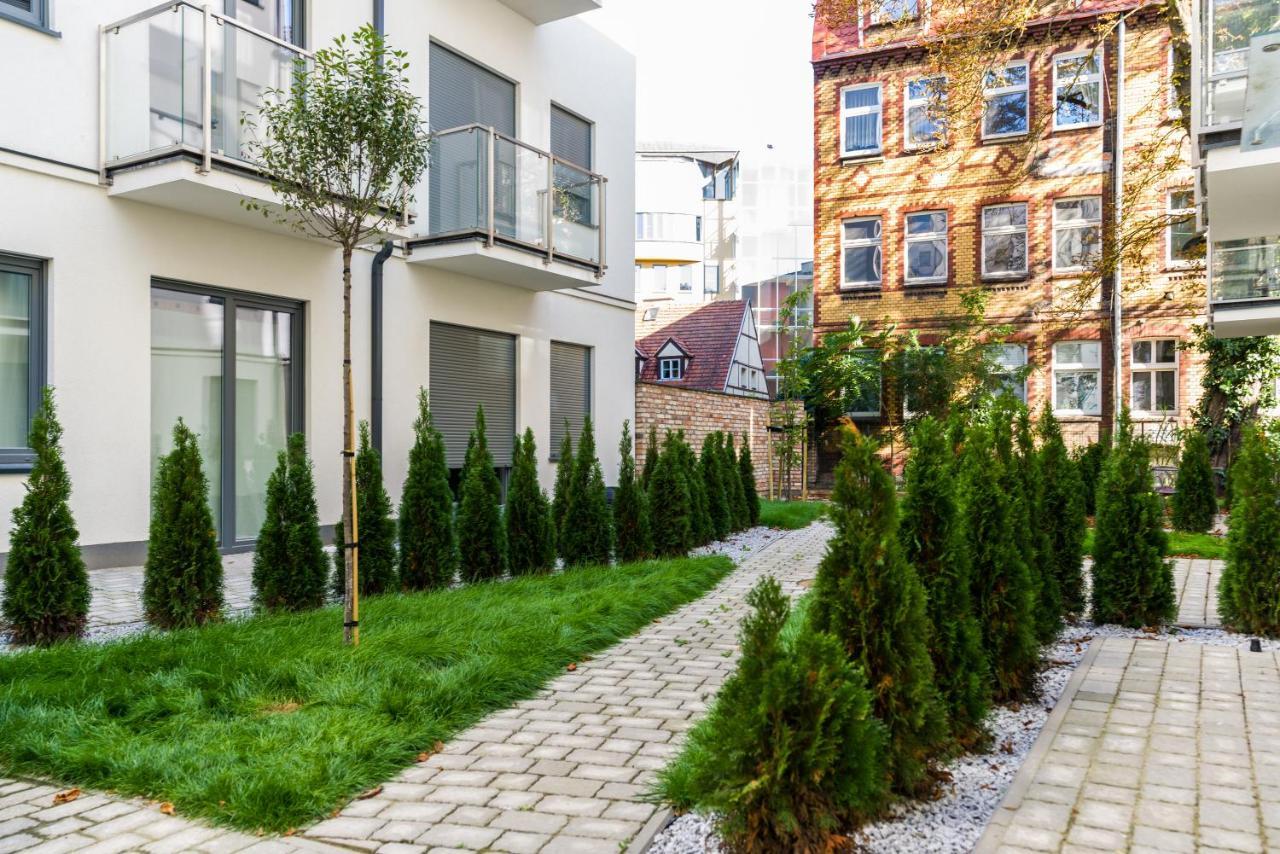 Central Apartments Garbary By Noclegi Renters Poznań Exteriör bild